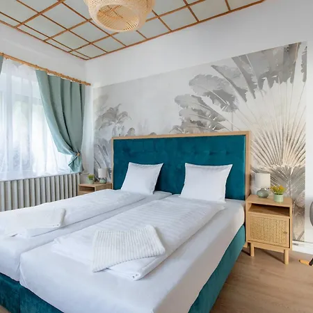 Nyaraló Delfin Szív Háza - Szauna és Jakuzzi